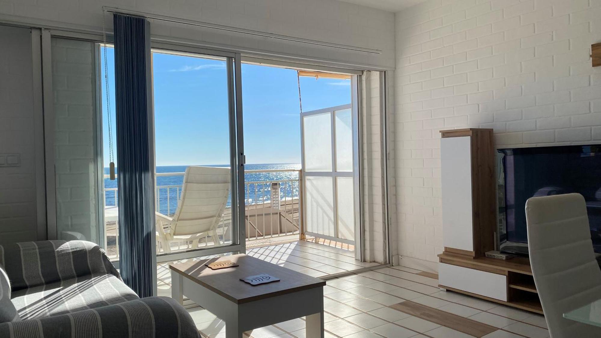 Beachfront Apartment - La Mata Torrevieja Luaran gambar