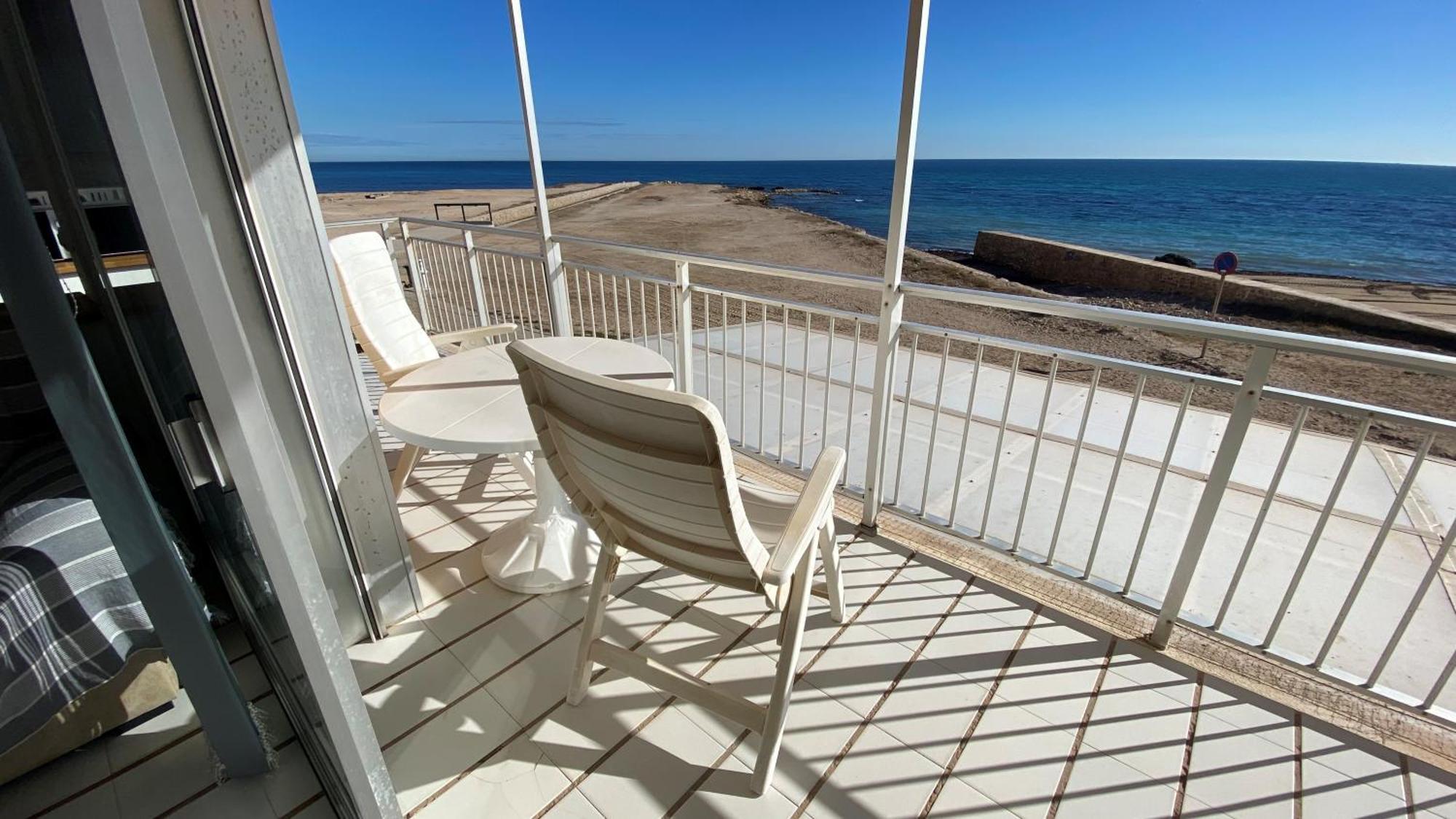Beachfront Apartment - La Mata Torrevieja Luaran gambar